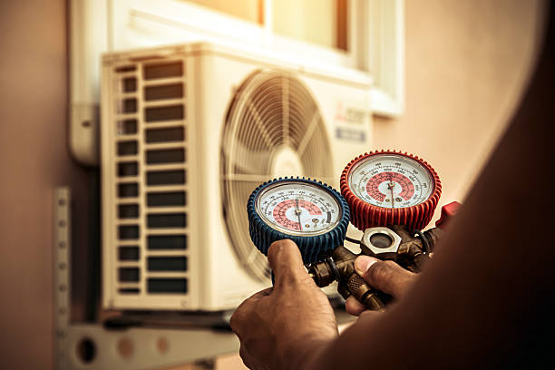 Professional Hvac Installation technician working in Elkton, MD